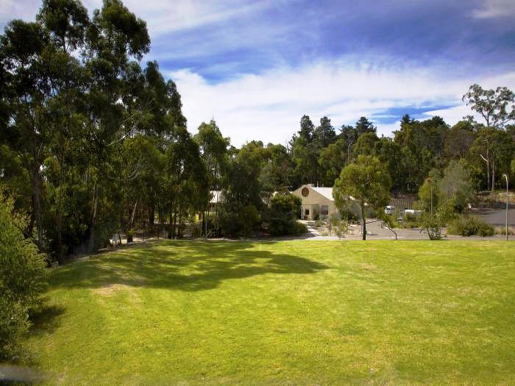 Foothills Conference Centre Hotel